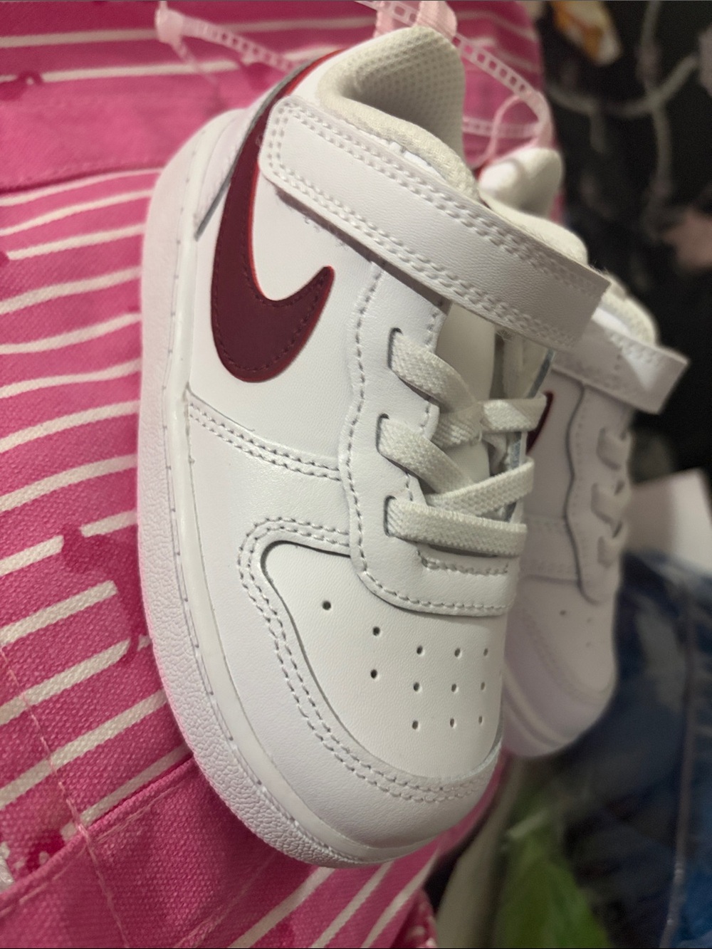Nike White Kids Sneakers with Maroon Swoosh